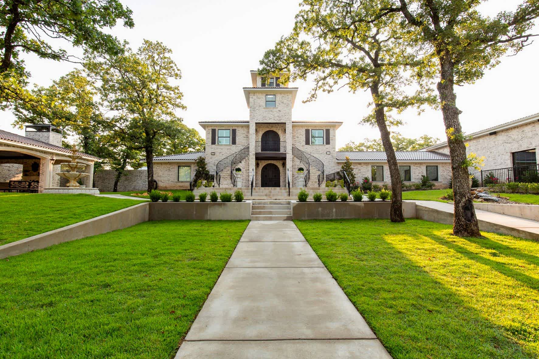 La Bella Luna Wedding Venue in Granbury Texas